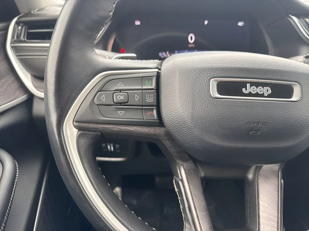Used 2022 White Jeep Limited image 18