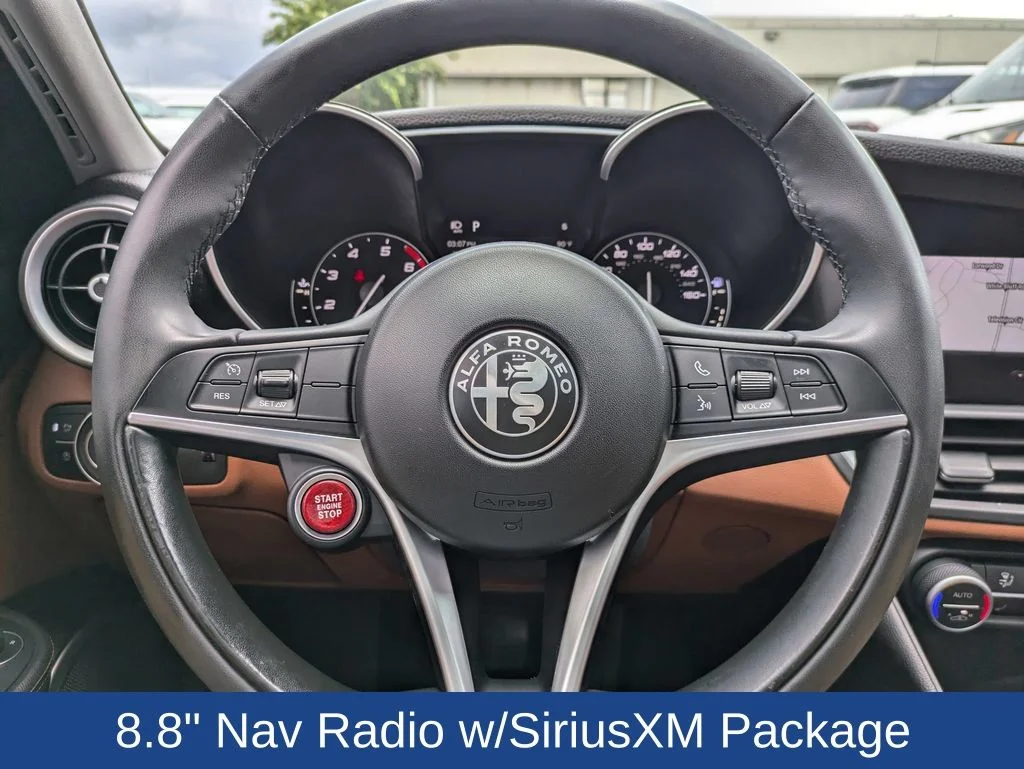 Used 2019 Montecarlo Blue Metallic Alfa Romeo Base image 26