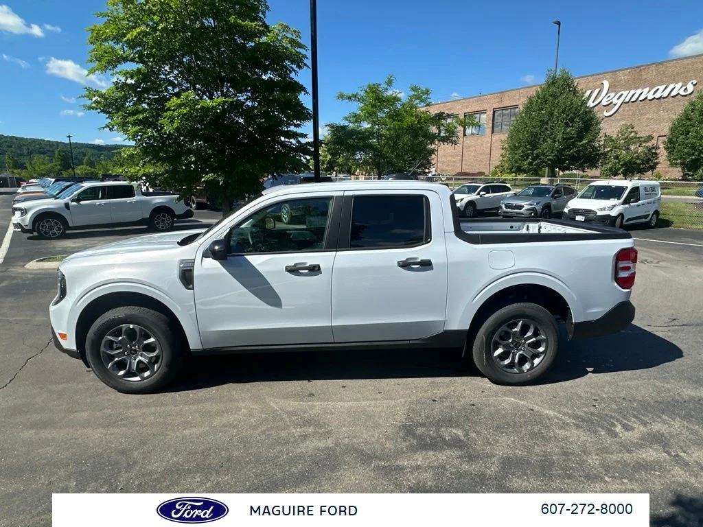New 2026 White Metallic Ford XLT image 7
