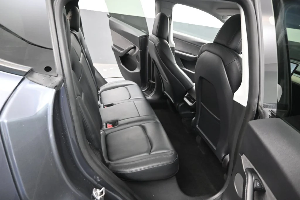 Used 2021 Midnight Silver Metallic Tesla Long Range image 13