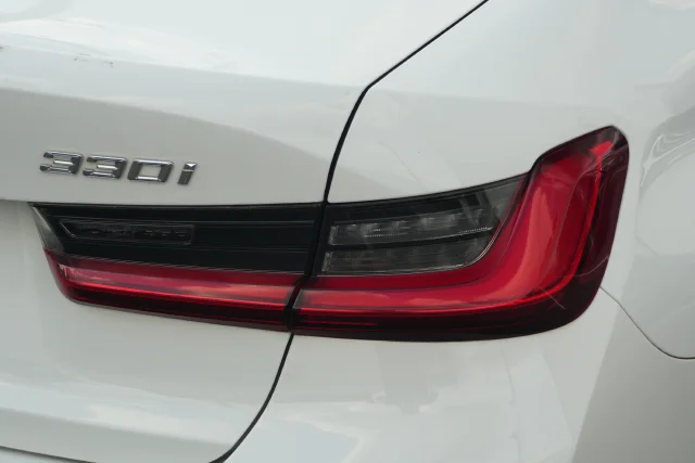 Used 2021 White BMW 330i xDrive image 44