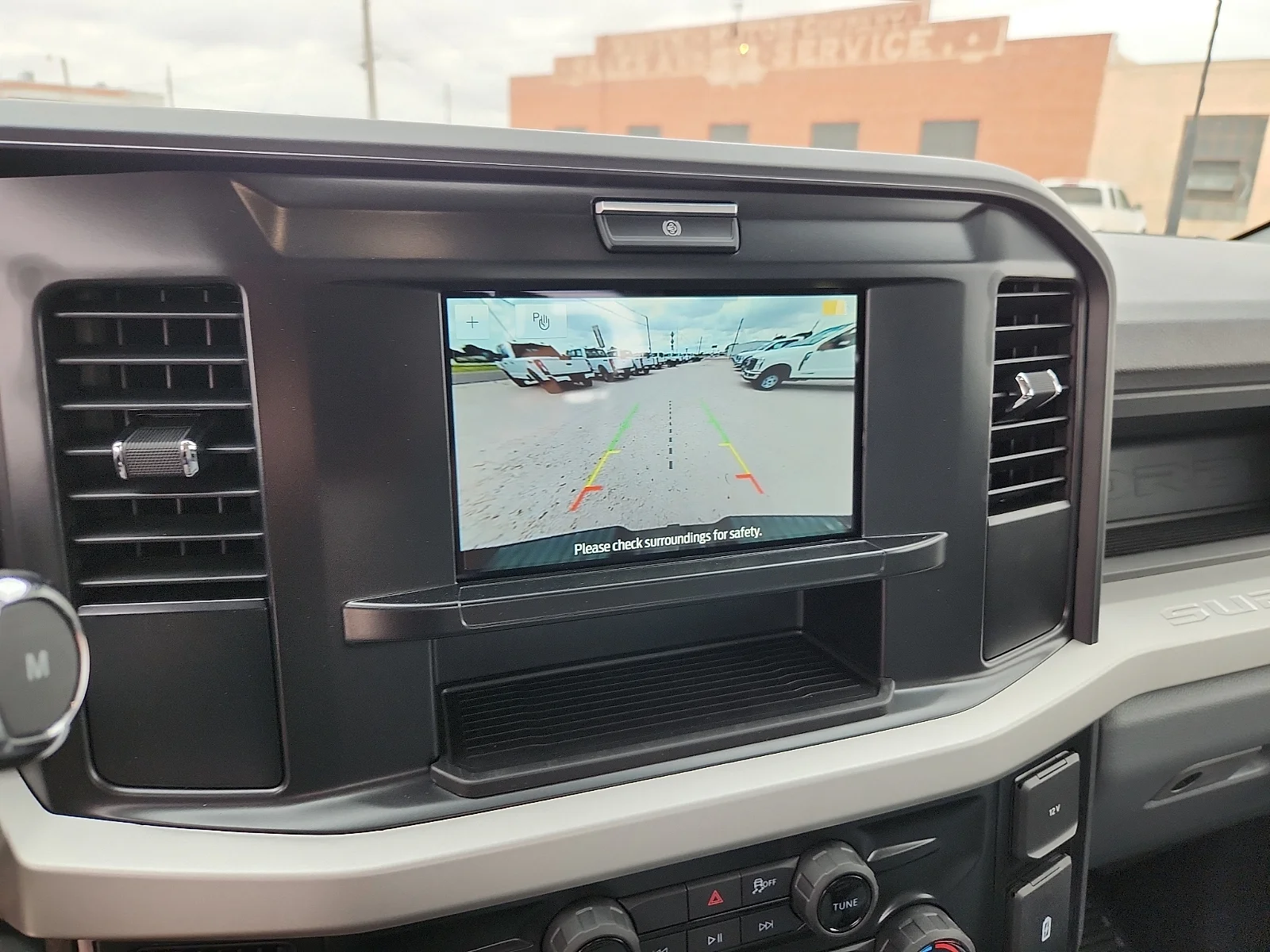 New 2026 Oxford White Ford F-250® XL image 23