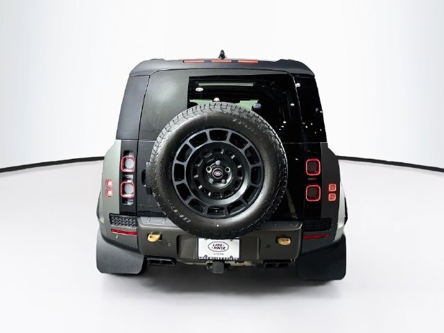 Certified Used 2025 Faroe Green Land Rover OCTA image 31