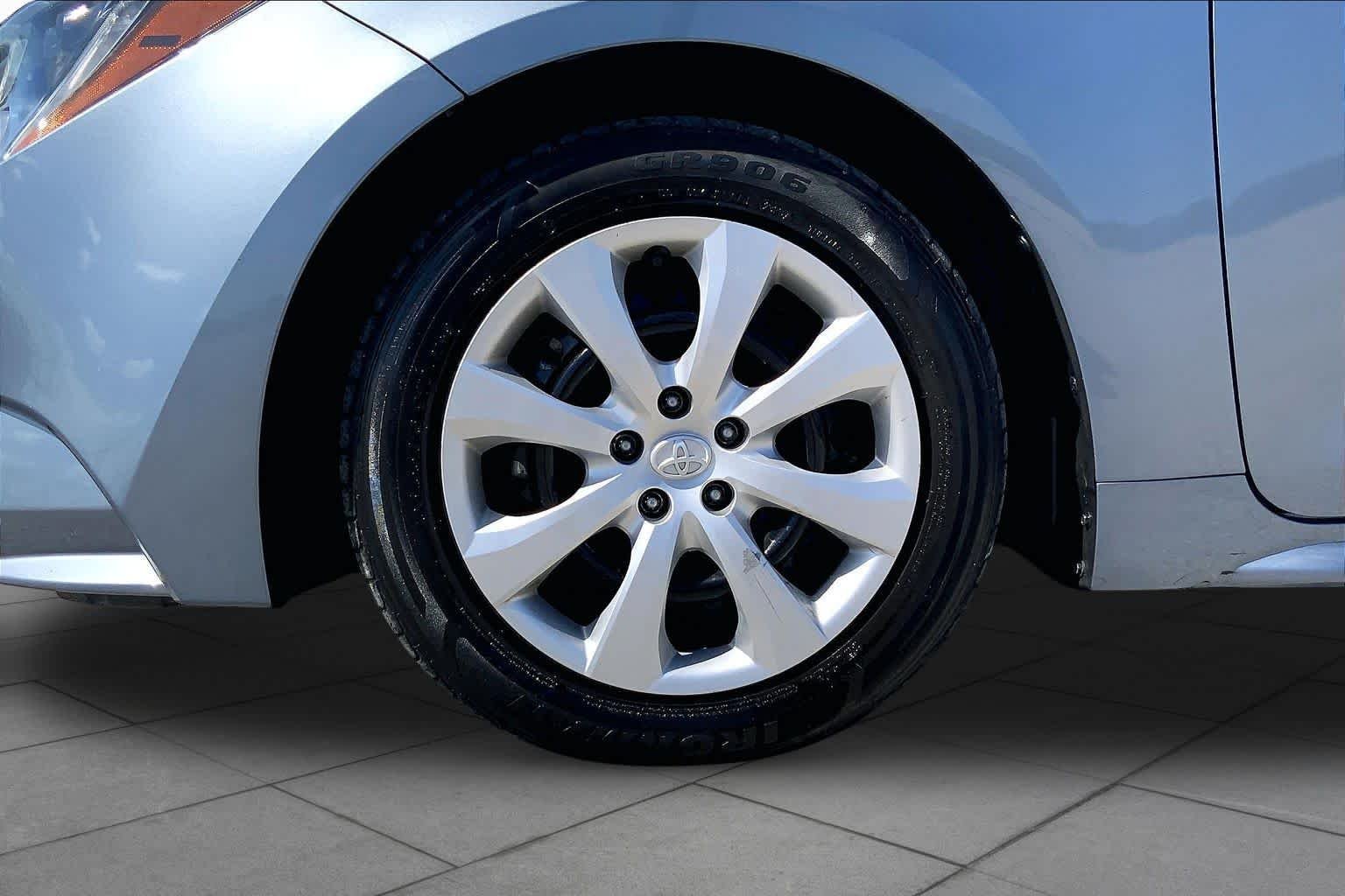 Used 2024 Celestite Toyota LE image 11