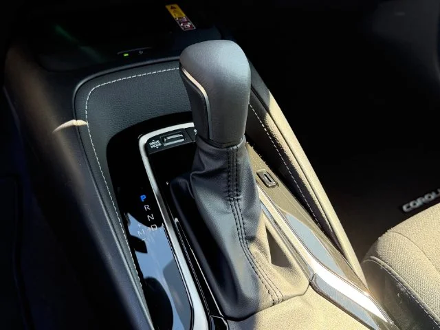 New 2027 Wind Chill Pearl with Black roof Toyota SE image 16