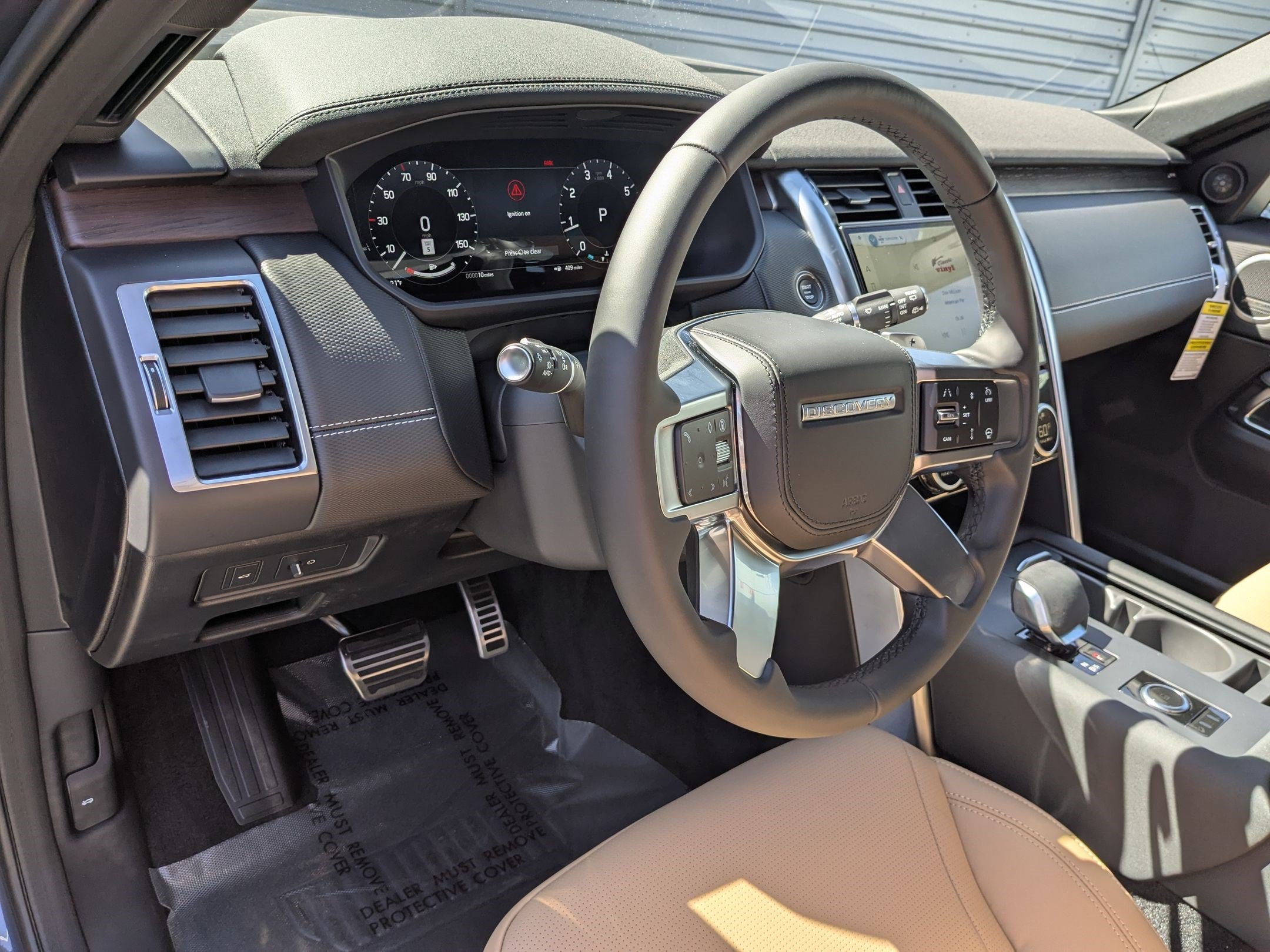 New 2026 Varesine Blue Land Rover Dynamic SE image 14