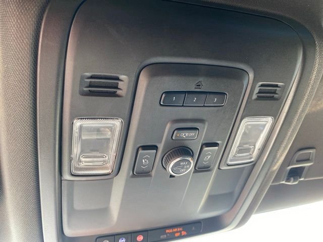 Used 2022 Gray Chevrolet LT image 27