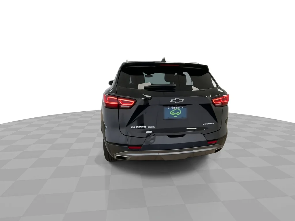 Used 2023 Black Chevrolet Premier image 8