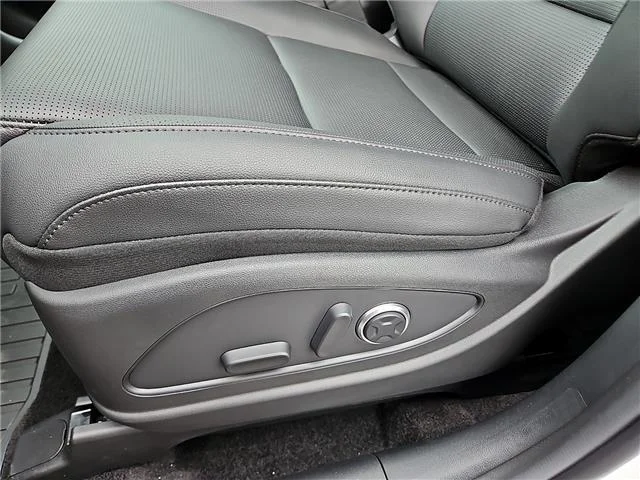 New 2027 Creamy White Pearl Hyundai Limited image 15