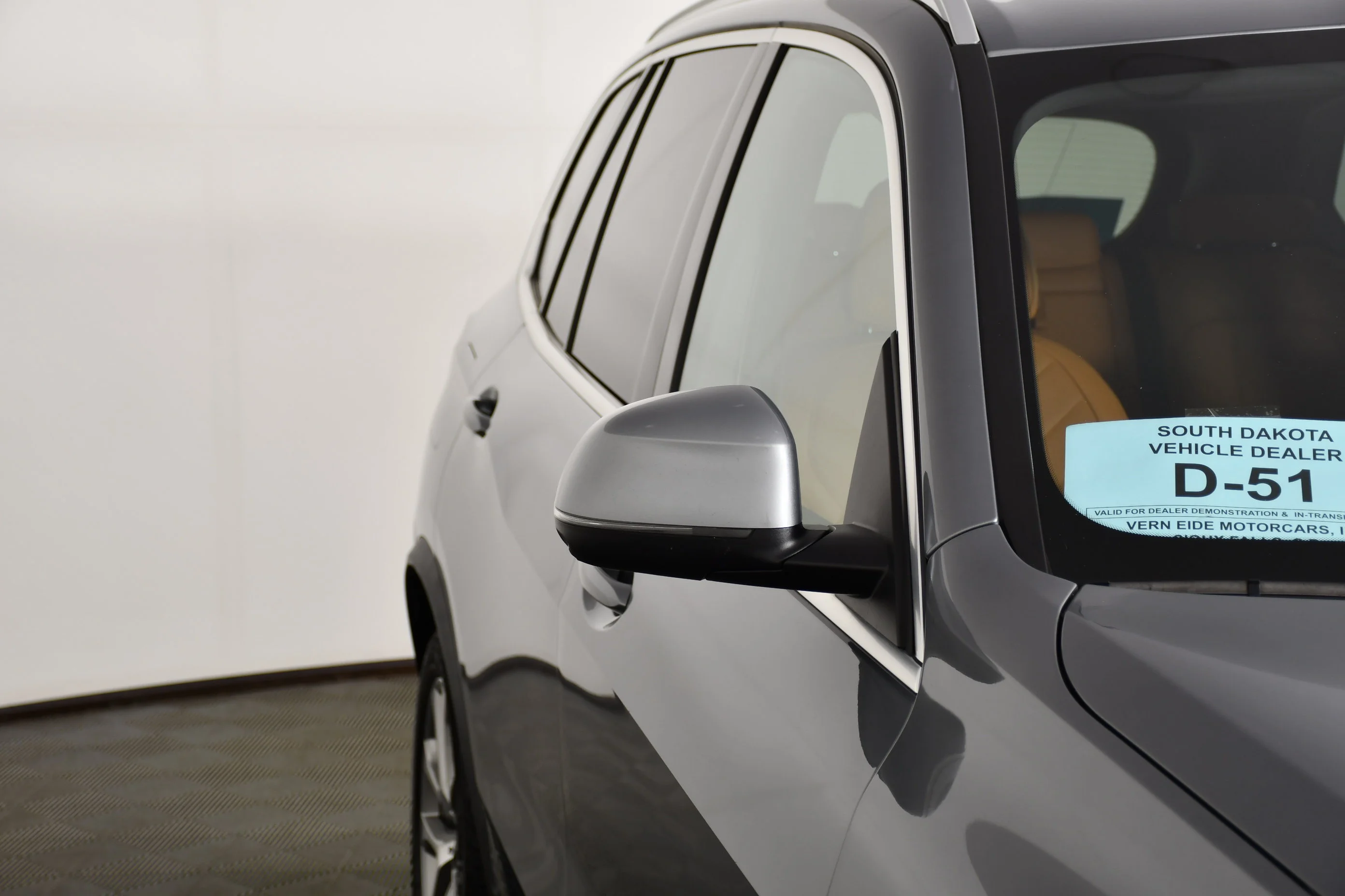 Used 2024 Skyscraper Grey Metallic BMW xDrive40i image 14