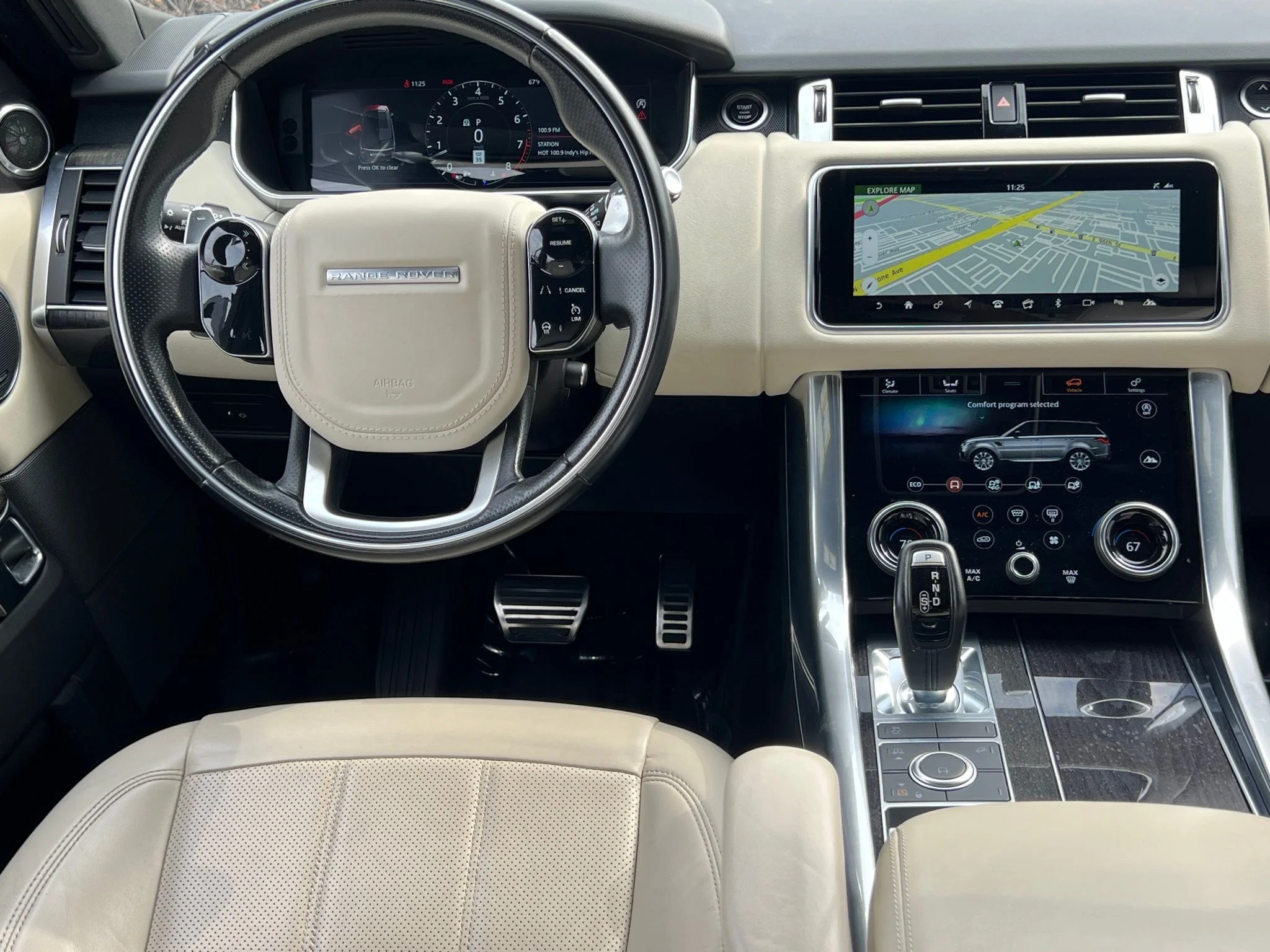 Used 2021  Land Rover HSE Silver Edition image 13