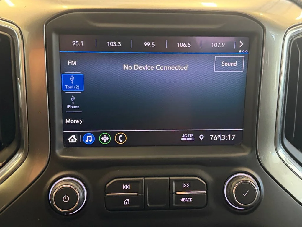 Used 2020 SATIN STEEL METALLIC Chevrolet LT image 20