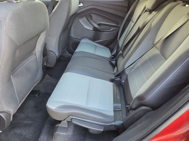 Used 2016 Orange Ford SE image 21