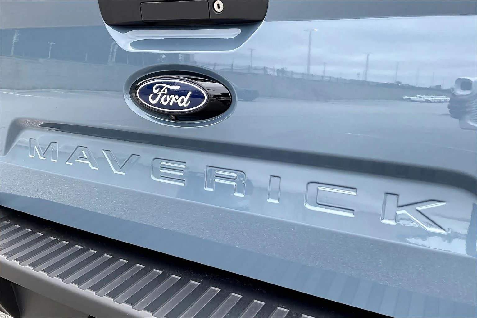 Used 2025 Azure Gray Metallic Tri-Coat Ford XLT image 30