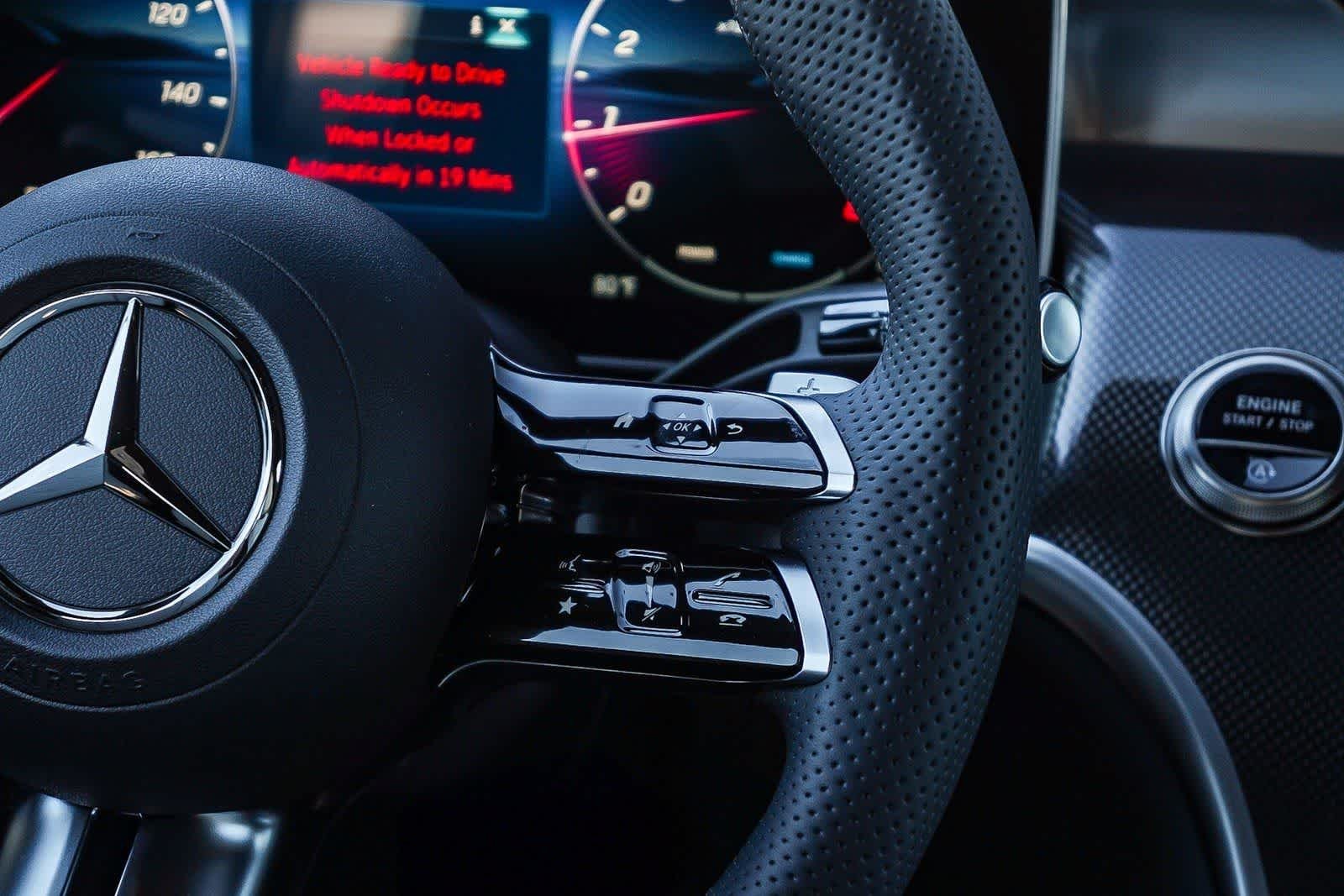 New 2026 Polar White Mercedes-Benz GLC 300 image 18