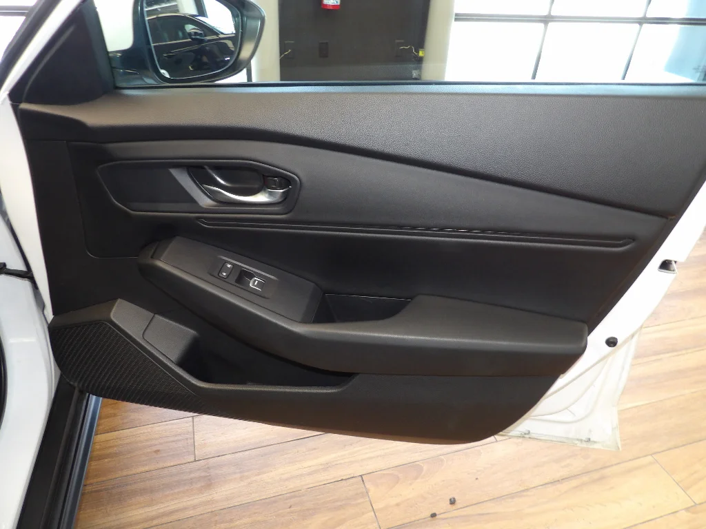 Used 2024 WHITE Honda EX image 12