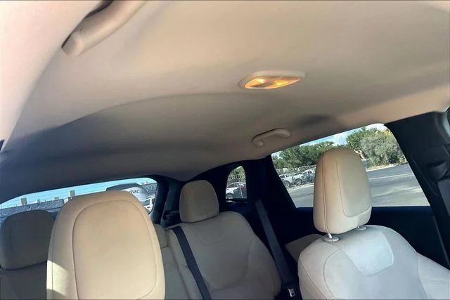 Used 2016 Blue Jeep Sport image 17