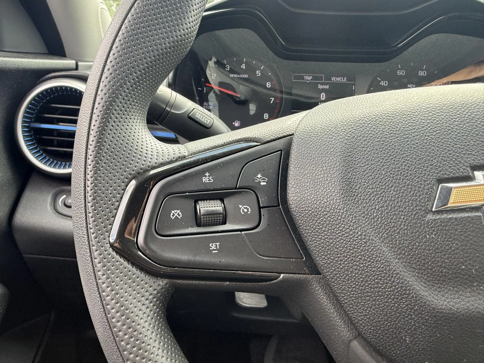 Used 2024 Summit White Chevrolet LS image 11