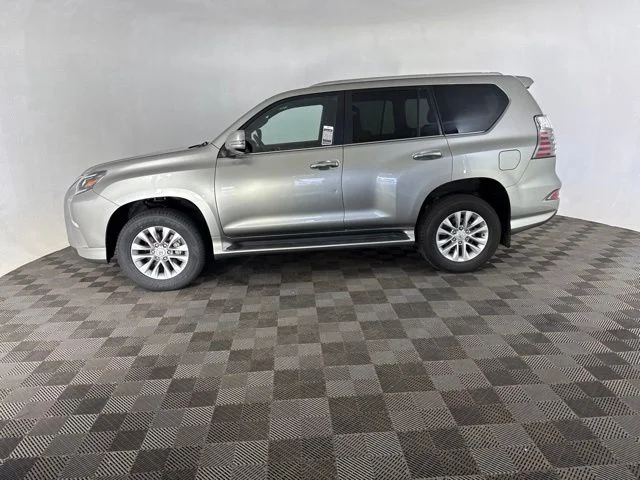 Used 2021 Silver Lexus 460 image 8