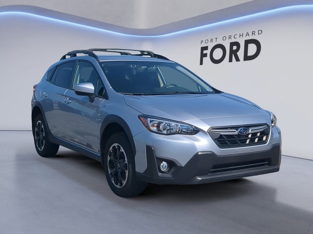 Used 2022 Silver Subaru Premium image 9