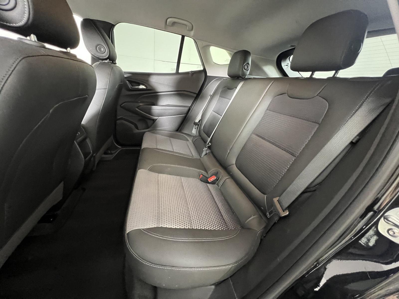 Used 2025 Mosaic Black Metallic Chevrolet LT image 19