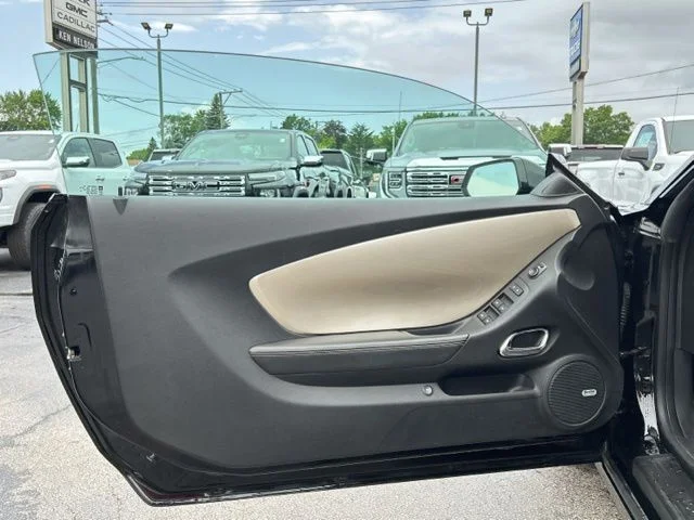 Used 2015 Black Chevrolet 2LT image 17