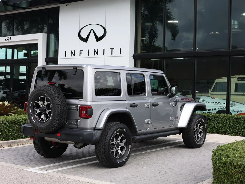Used 2020 Silver Jeep Unlimited Rubicon image 4
