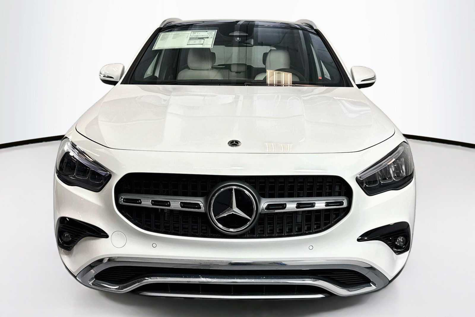 New 2026 Polar White Mercedes-Benz GLA 250 image 2