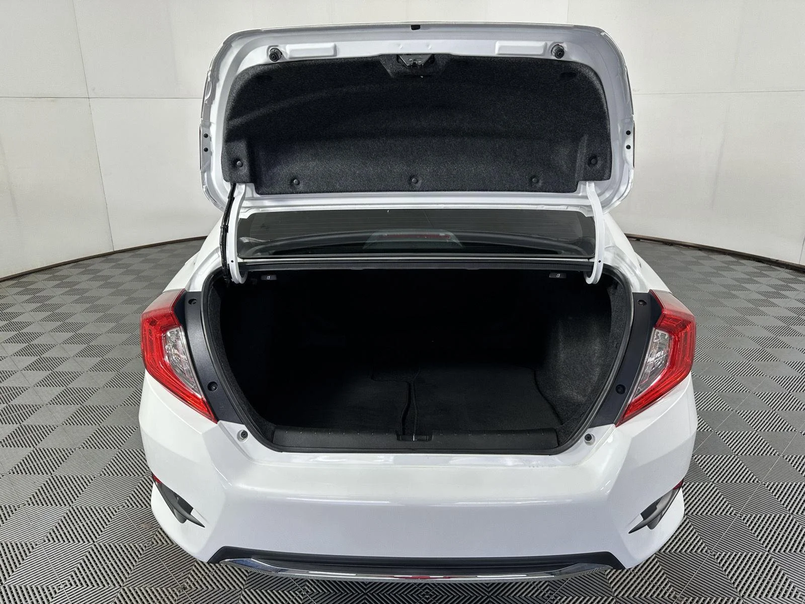 Used 2021 Platinum White Pearl Honda EX image 5