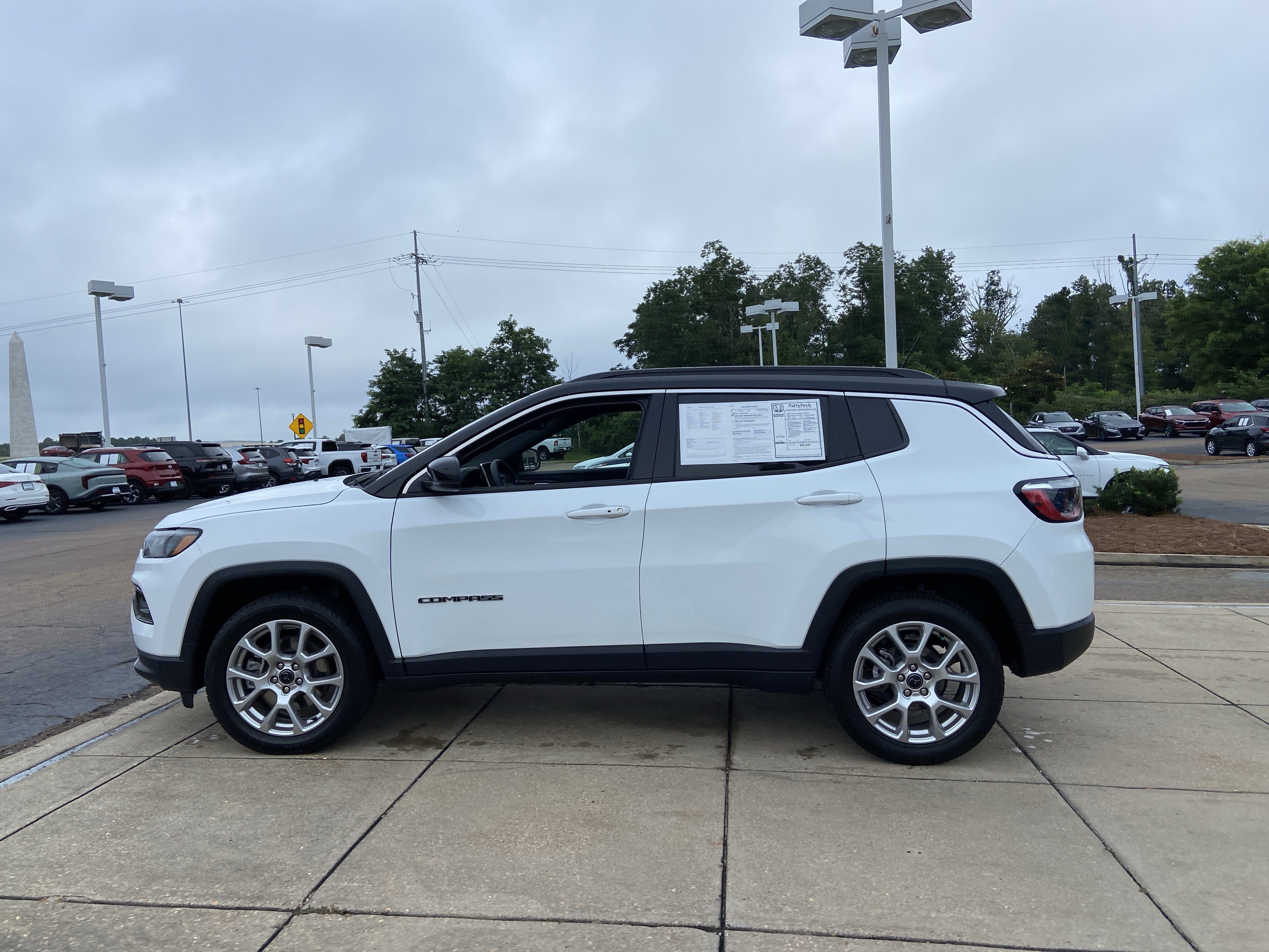2025 Jeep Compass Limited - Photo 7