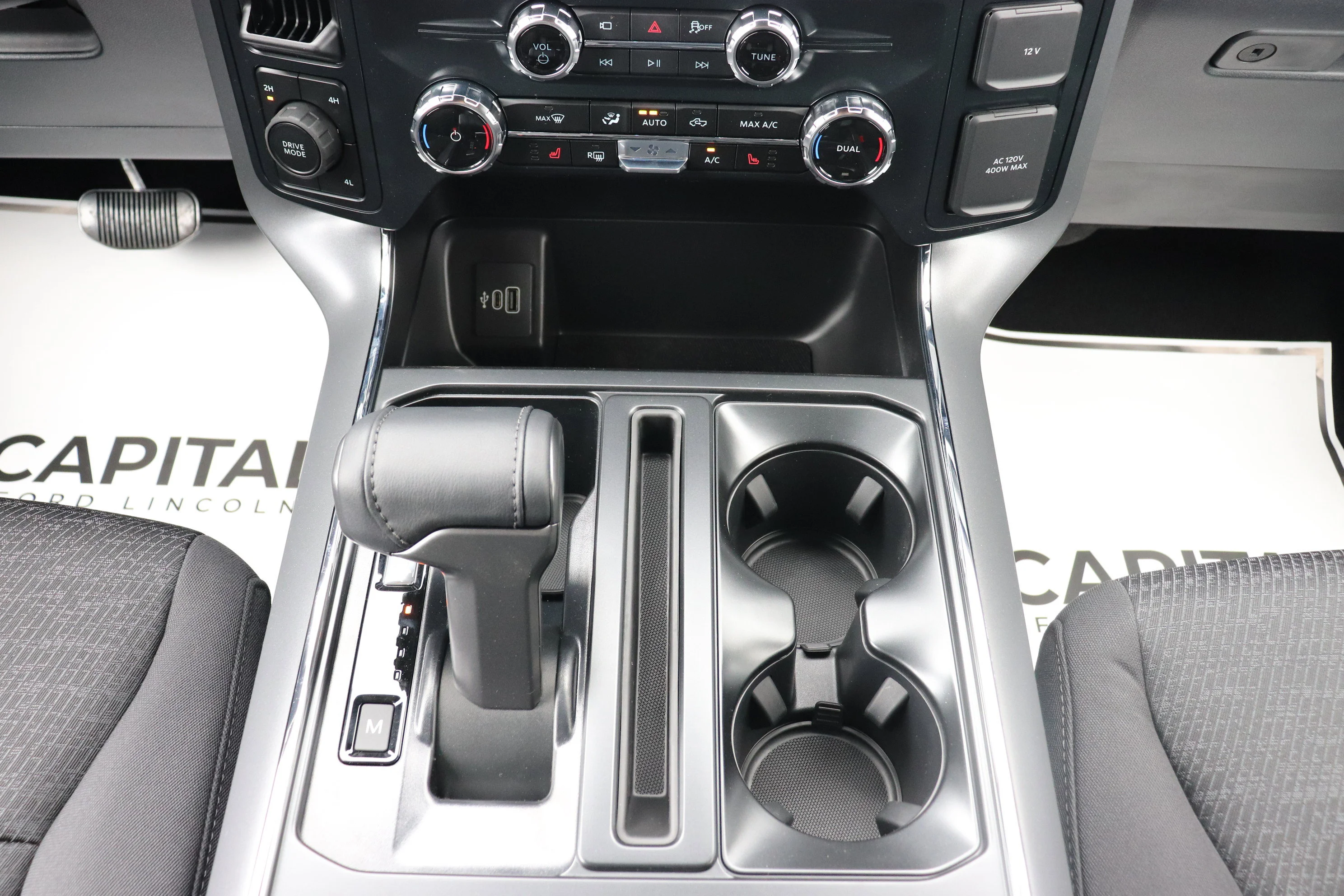 New 2026 OXFORD WHITE Ford XLT image 18