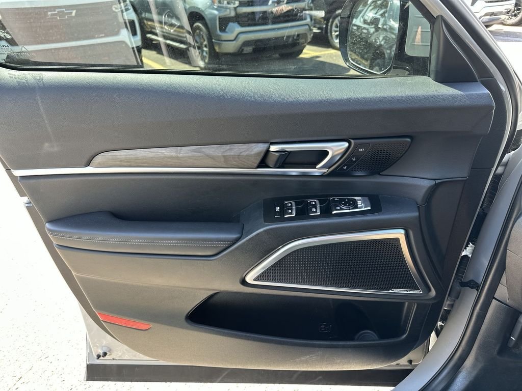 Used 2024 Gray Kia SX X-Line image 21