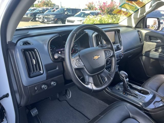 Used 2022 Summit White Chevrolet Z71 image 9