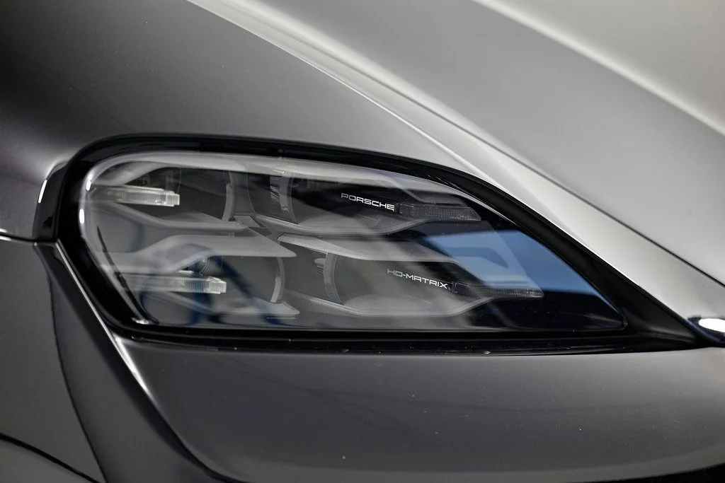 2026 Porsche Taycan Base - Photo 17
