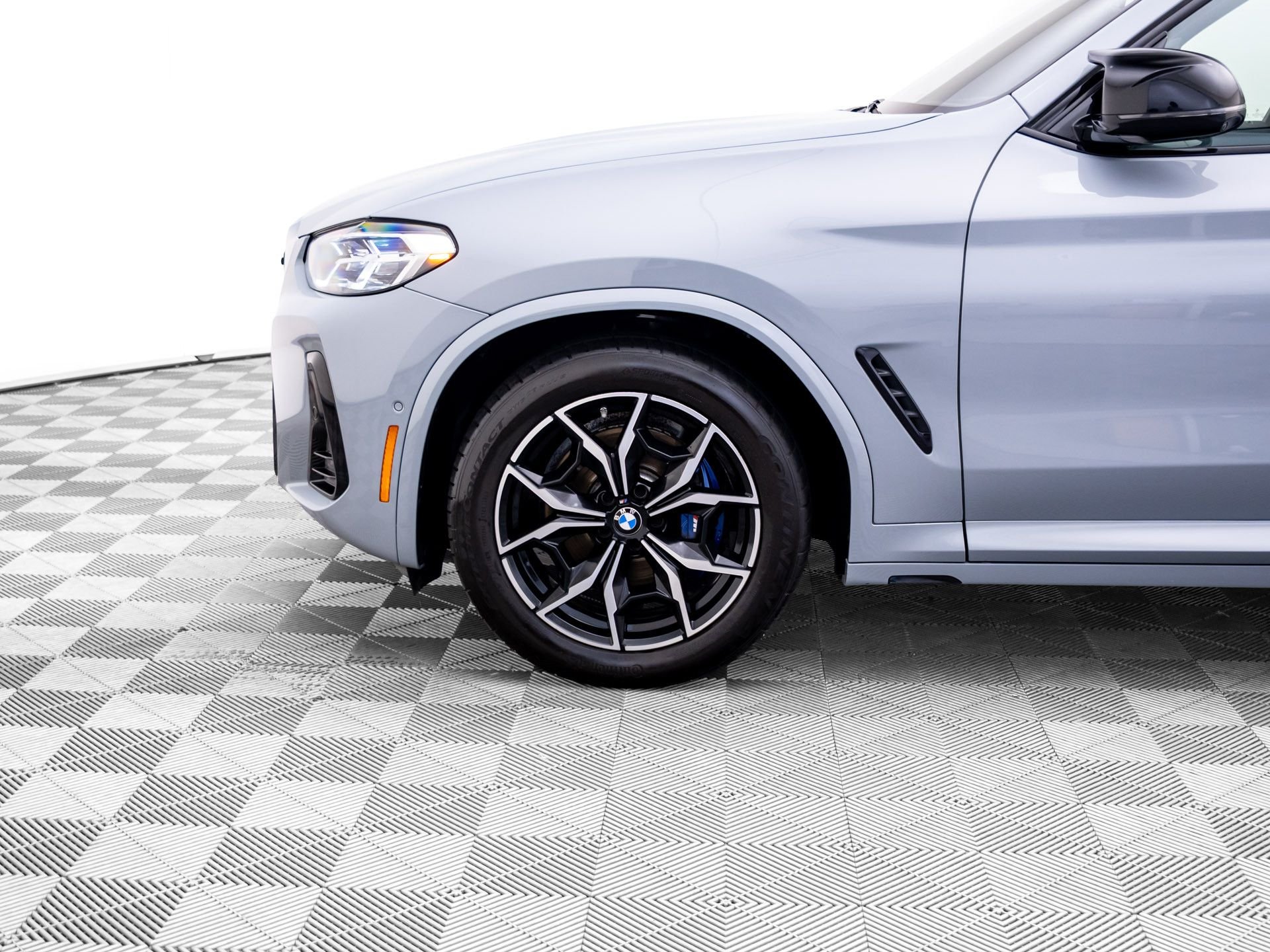 Used 2024 Brooklyn Grey Metallic BMW M40i image 37