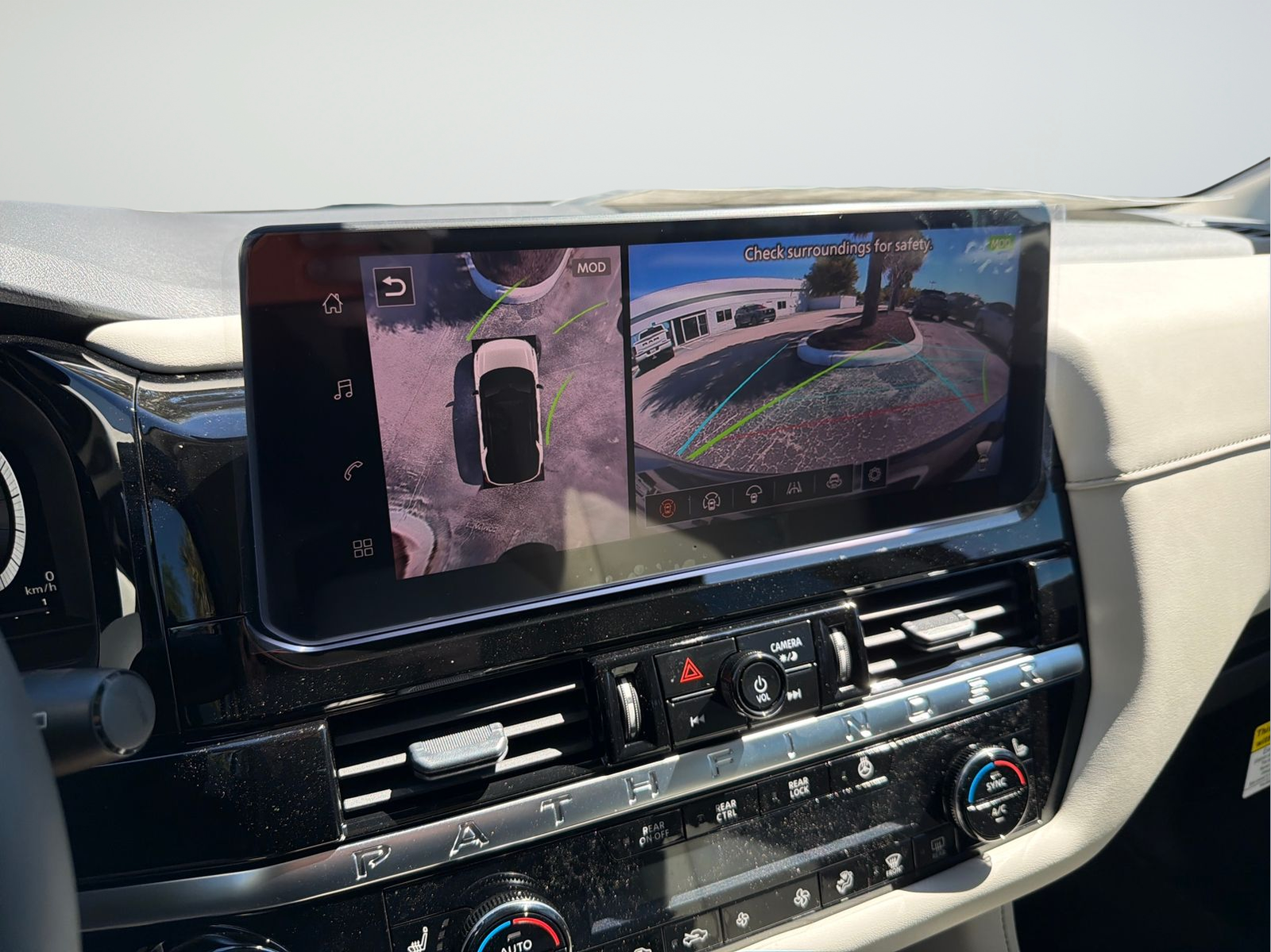 New 2026 White Nissan SL image 24