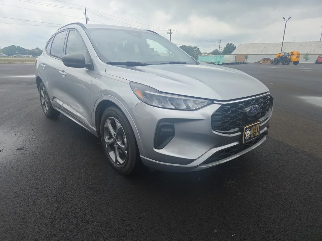Used 2023 Silver Ford ST-Line image 1