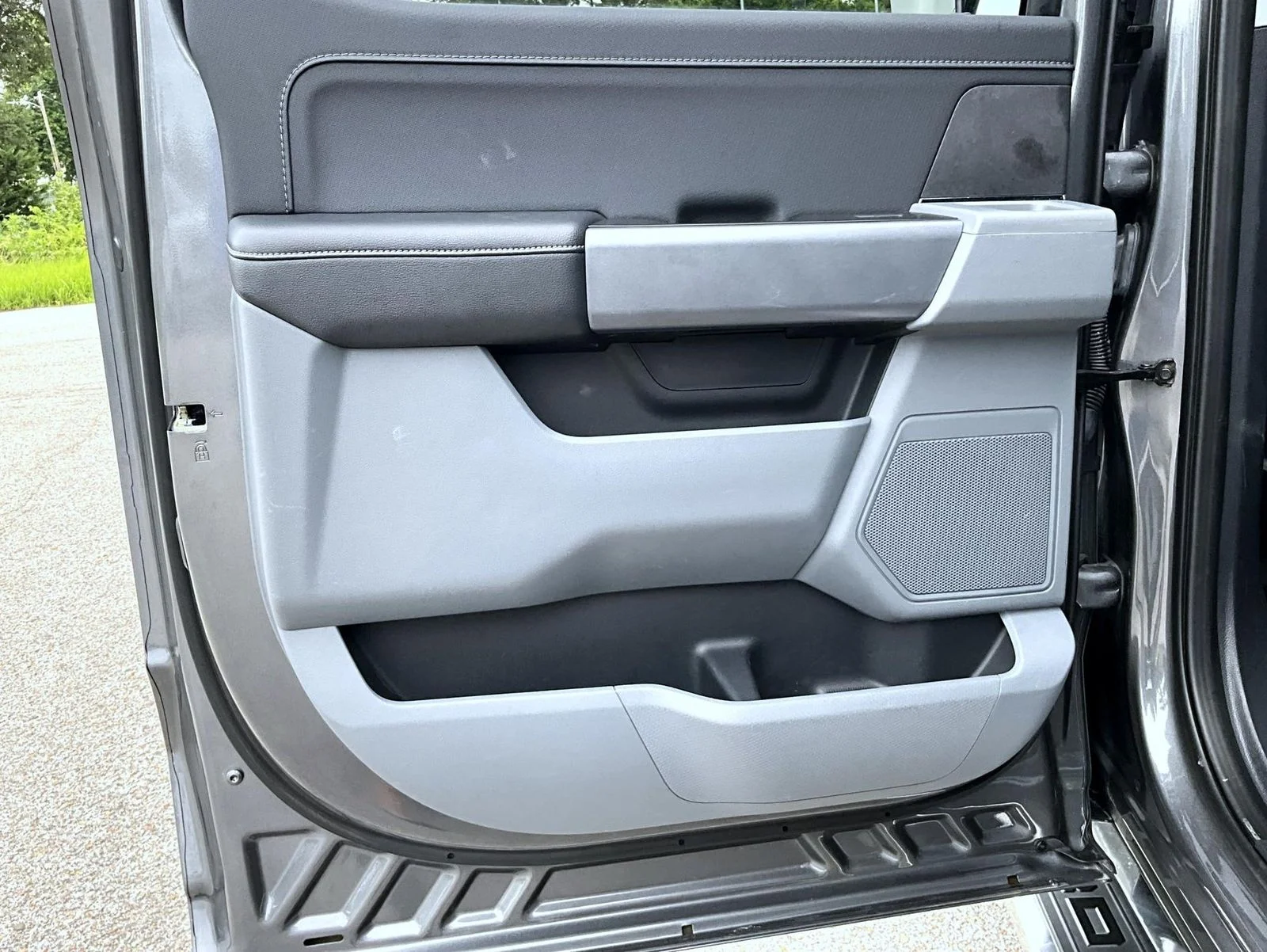 Used 2024 Gray Ford XLT image 24