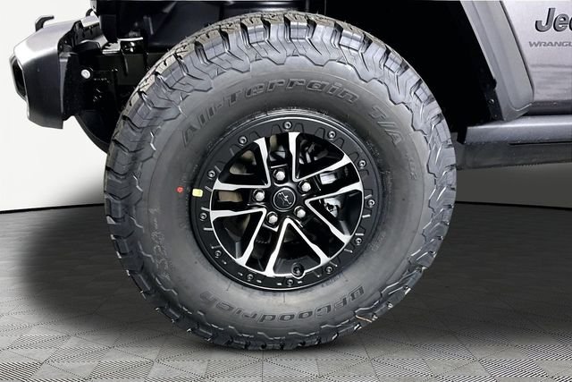 New 2026 Granite Crystal Metallic Clearcoat Jeep Willys image 12