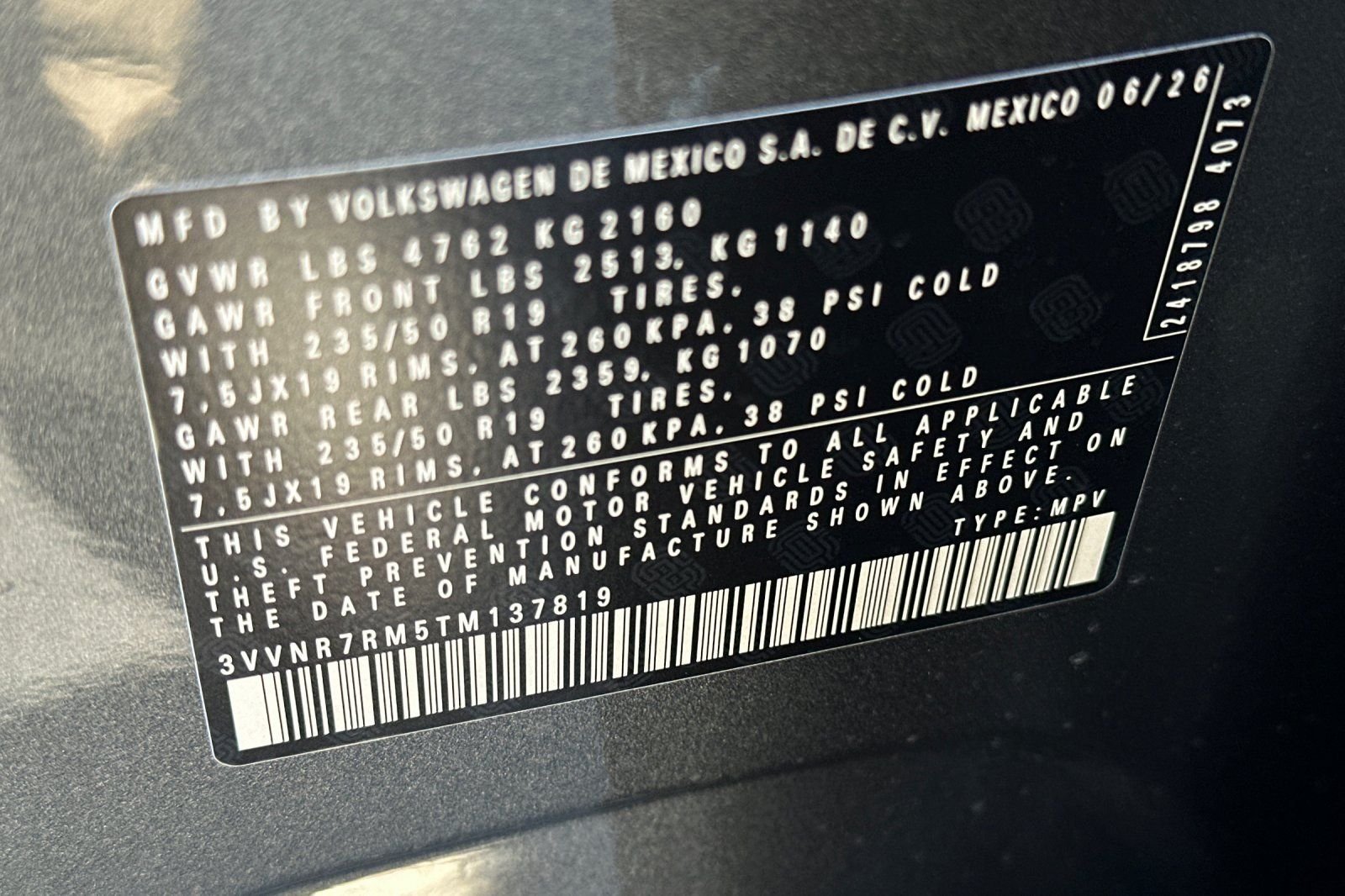 New 2026 Platinum Gray Metallic Volkswagen 2.0T SE image 28