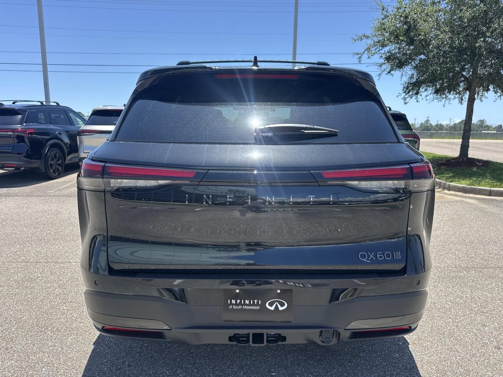 New 2027 MINERAL BLACK INFINITI Autograph AWD image 6