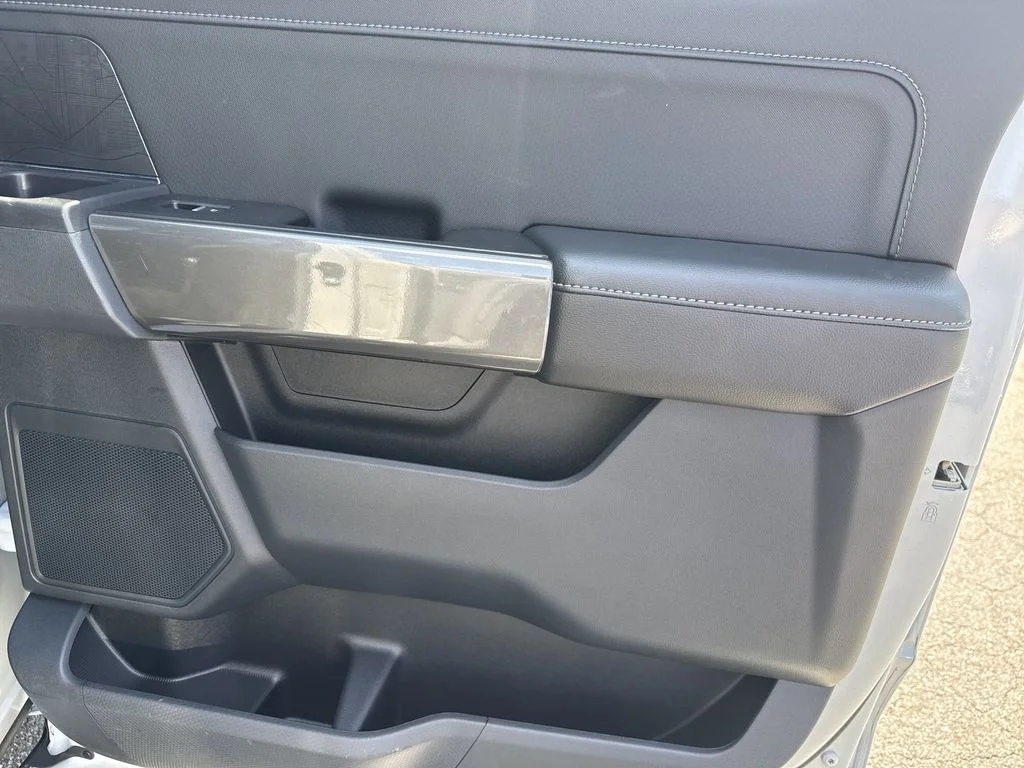 Used 2023 White Ford XLT image 16