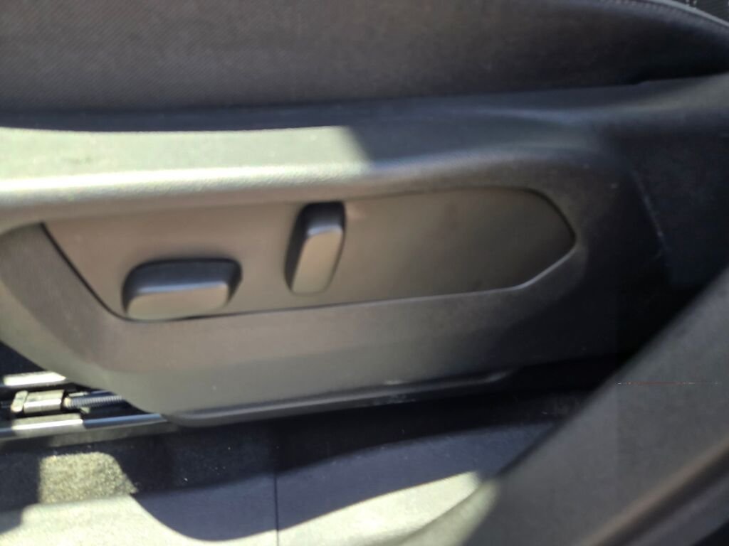 Used 2023 Gray Buick Avenir image 20