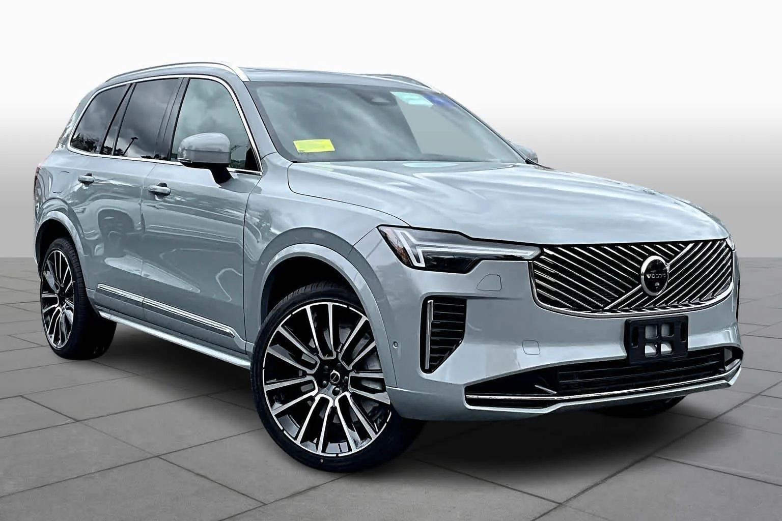 New 2026 Vapour Grey Volvo Plus image 17