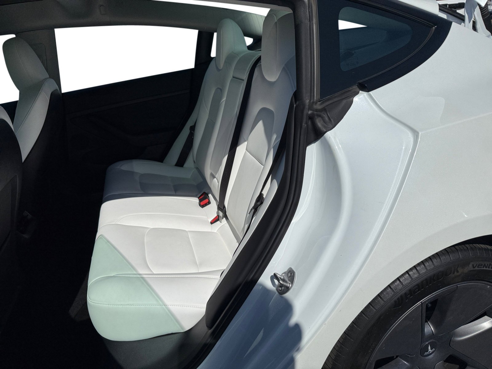 Used 2023 Pearl White Multi-Coat Tesla  image 16