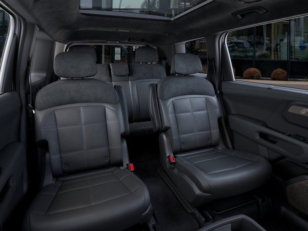 New 2027 Glacial White Pearl Kia SX-PRESTIGE image 16