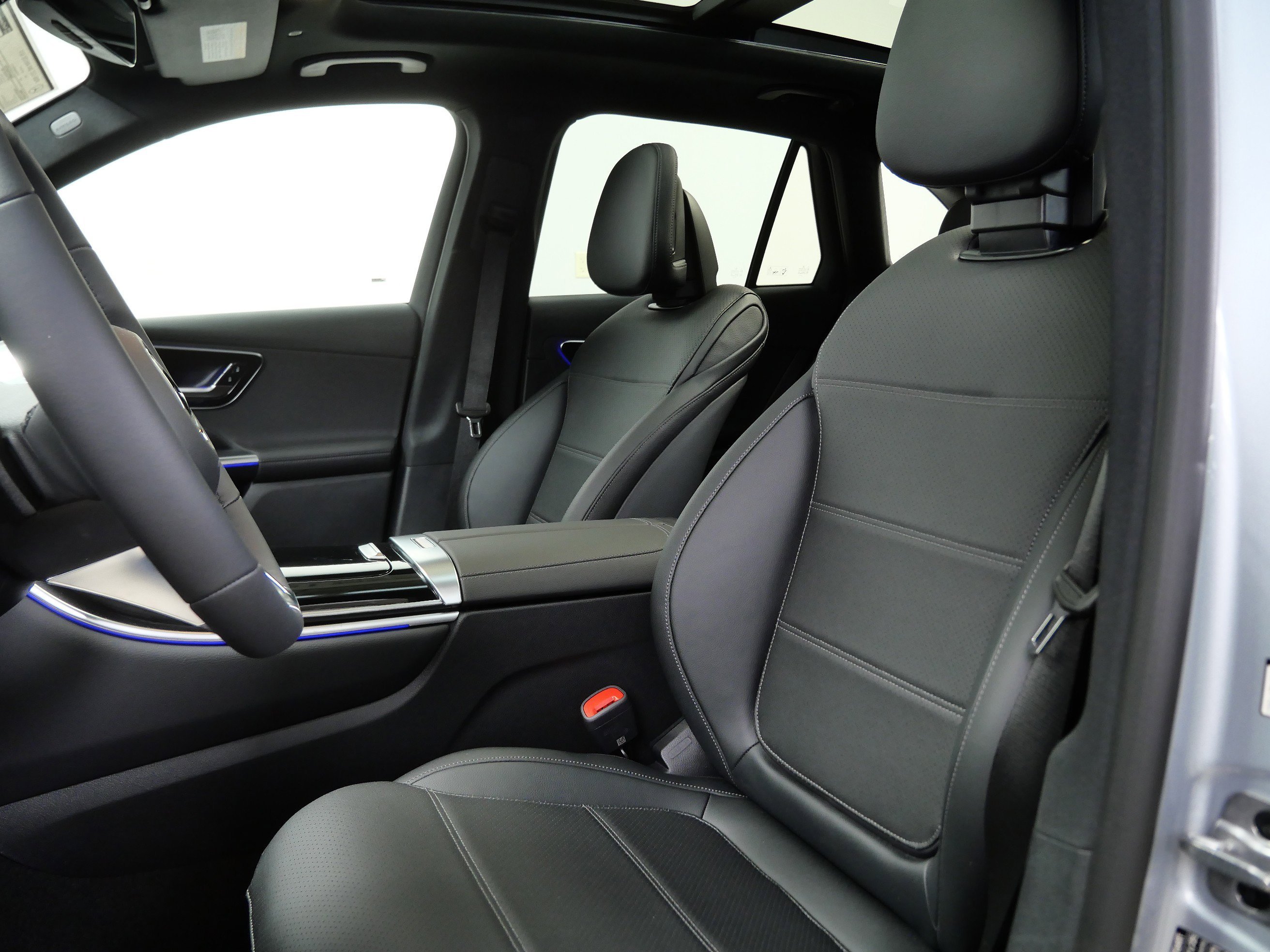 New 2026 Cirrus Silver Metallic Mercedes-Benz GLC 300 image 8