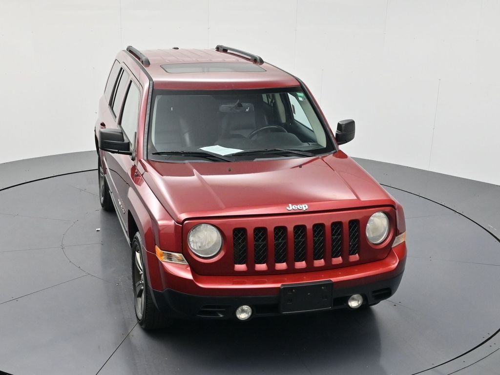 Used 2014 Deep Cherry Red Crystal Pearlcoat Jeep Latitude image 36