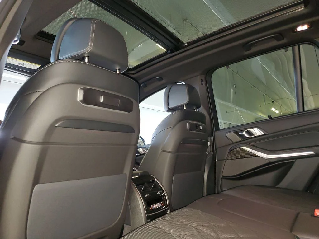 New 2026 Brooklyn Grey Metallic BMW M60i image 10