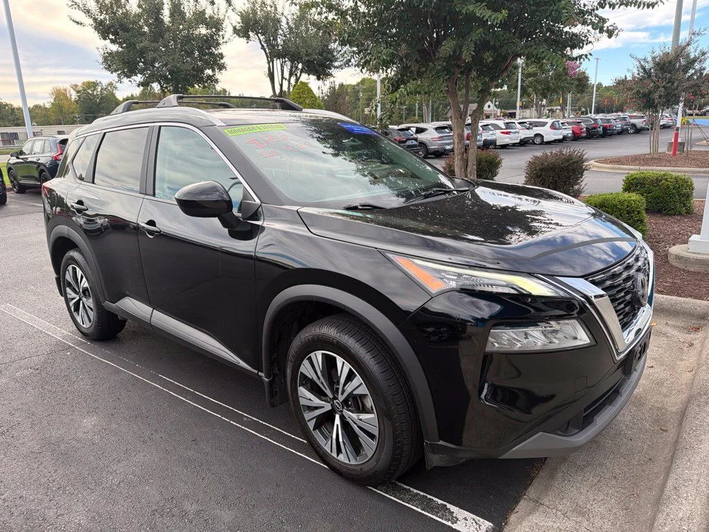 2023 Nissan Rogue SV SUV Slide 2